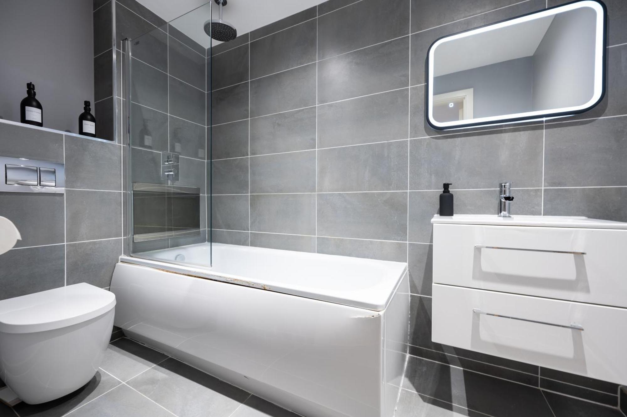 Luxury Apartment By Ocean Village Marina Southampton Eksteriør bilde